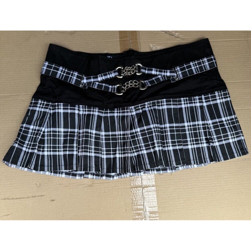 Tripp NYC Women Black White Plaid Pleated Mini Skirt Chain Buckle XXL
